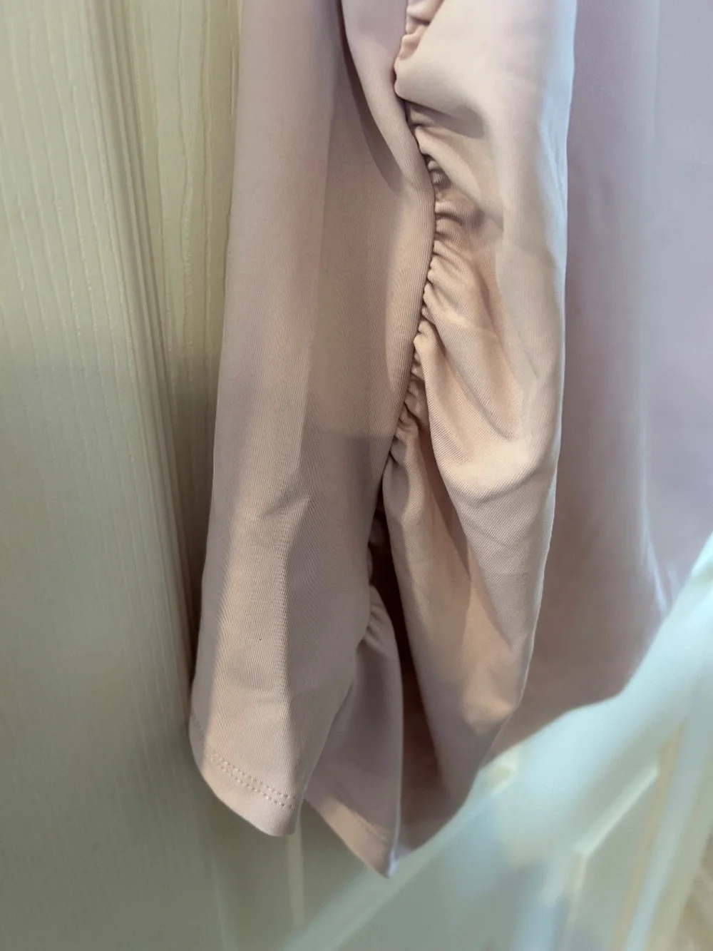 NWT H & M Ruched Pink Tank Top Size Large - Picture 2 of 3